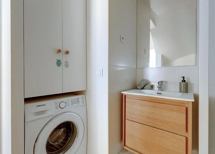 Bnbnova - 1br - Pompidou & Апартаменты