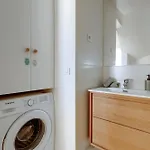 Bnbnova - 1br - Pompidou & شقة